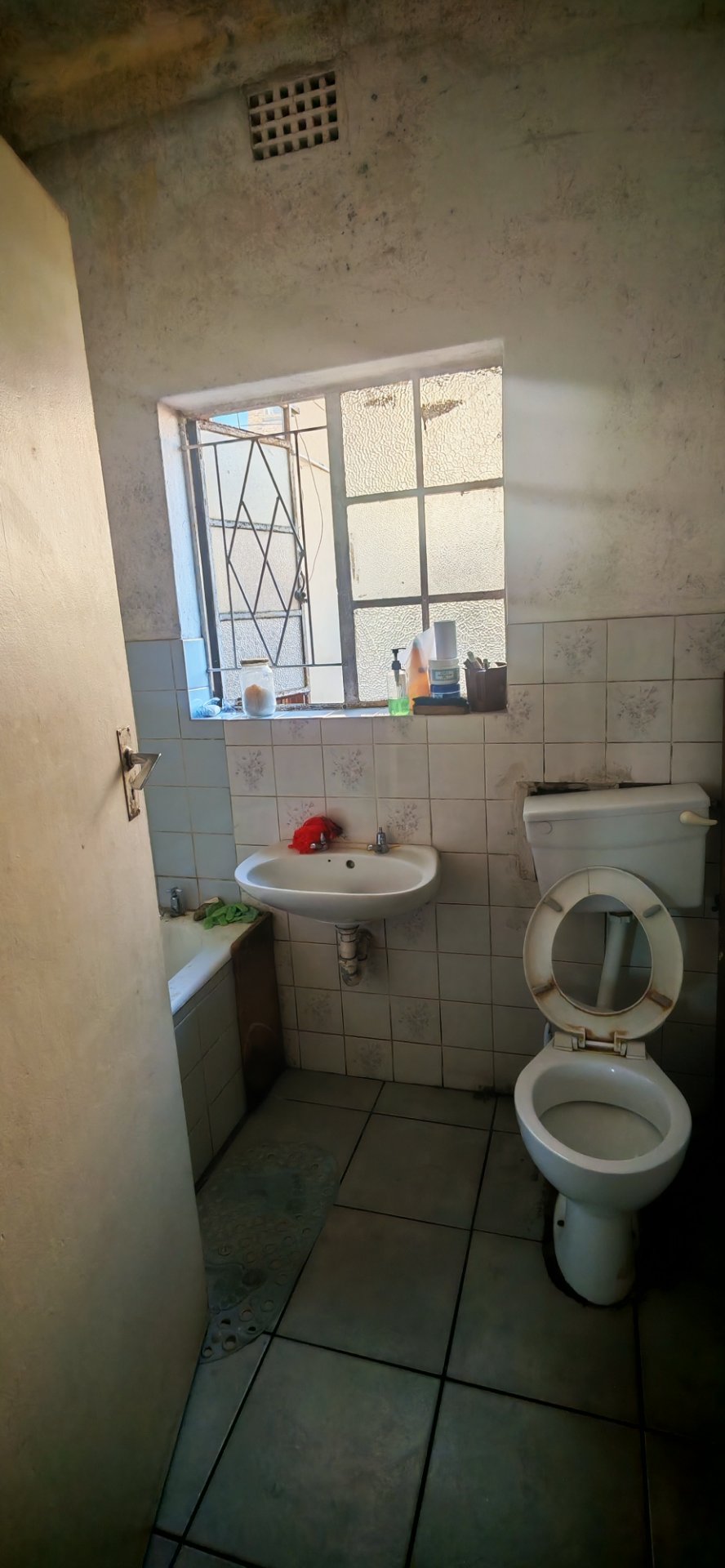 3 Bedroom Property for Sale in Maitland Western Cape
